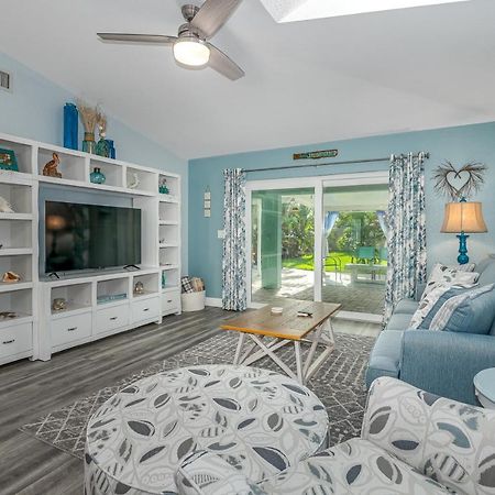Dog Friendly Home Wprivate Fenced Yard, Garage & Fire Pit Steps To The Beach! Ню Смирна Бийч Екстериор снимка